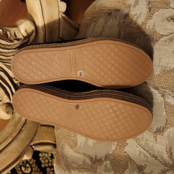 Vince Camuto Merinney Mules - Picture 9 of 10